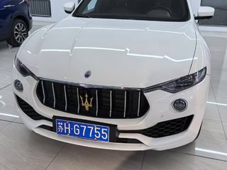 玛莎拉蒂Levante 3.0T 