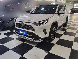 RAV4 2.0L 尊贵版 