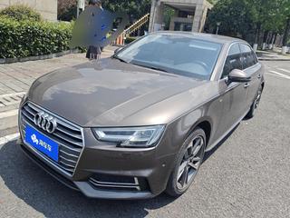 奥迪A4L 40TFSI 2.0T 自动 30周年运动型 