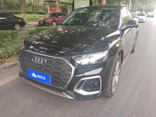 奥迪Q5L 45TFSI 2.0T 自动 豪华动感型 