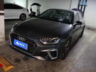 奥迪A4L 40TFSI 2.0T 自动 时尚动感型 