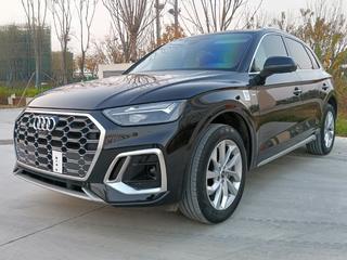 奥迪Q5L 40TFSI 2.0T 自动 豪华动感型 