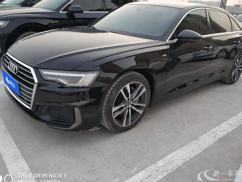 奥迪A6L 40TFSI 2021款 2.0T 自动 豪华动感型 (国Ⅵ) 