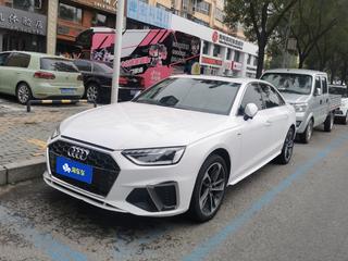 奥迪A4L 40TFSI 2.0T 自动 时尚动感型 