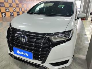 艾力绅 2.0L 豪华版 