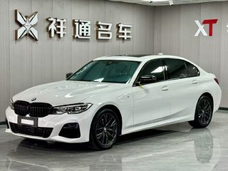 宝马3系 325Li 2.0T 自动 M运动曜夜套装 