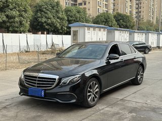 奔驰E级 E300L 豪华型 