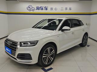 奥迪Q5L 40TFSI 2.0T 自动 改款荣享时尚型 