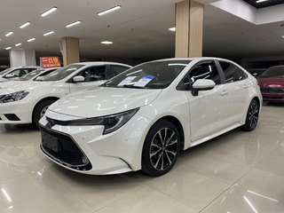 丰田雷凌 1.2T 自动 185T运动版 