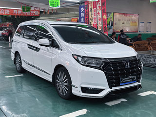 艾力绅 2.0L 至尊版 