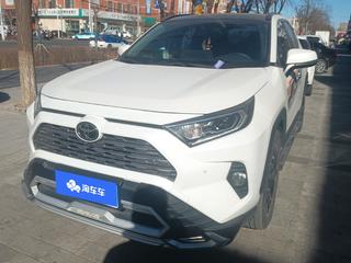 丰田RAV4 荣放 2.0L 自动 尊贵版 