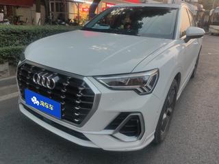 奥迪Q3 35TFSI 1.4T 自动 时尚致雅型 