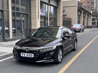 雅阁 1.5T 230TURBO舒适版 