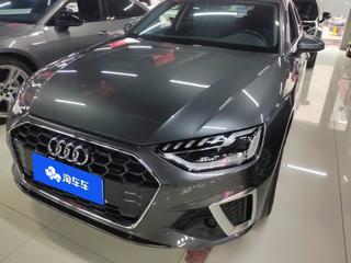 奥迪A4L 35TFSI 