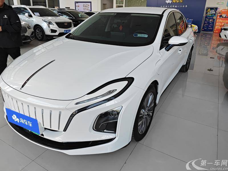 红旗E-QM5 2023款 0.0T 自动 PLUS 