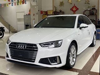 奥迪A4L 40TFSI 