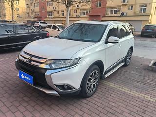 三菱欧蓝德 2.0L 自动 荣耀版 