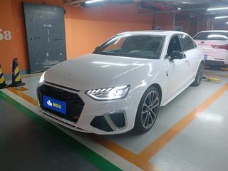 奥迪A4L 45TFSI 