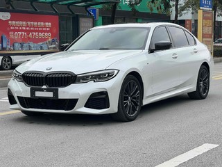 宝马3系 325Li 2.0T 自动 M运动曜夜版 