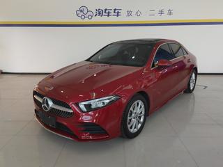 奔驰A级 A200L 1.3T 自动 改款运动轿车时尚型 