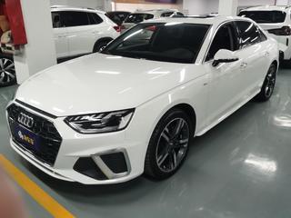 奥迪A4L 40TFSI 