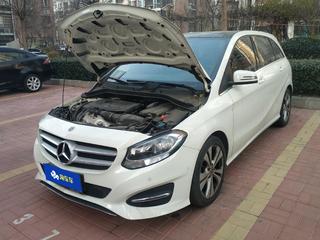 奔驰B级 B200 1.6T 自动 动感型 