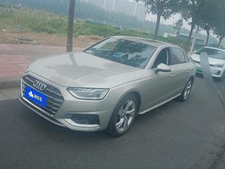 奥迪A4L 40TFSI 2.0T 自动 时尚致雅型 