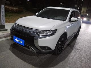三菱欧蓝德 2.0L 自动 畅享版 