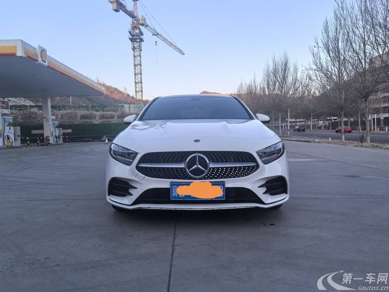 奔驰A级 A180 [进口] 2022款 1.3T 自动 汽油 