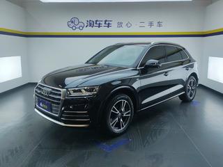 奥迪Q5L 40TFSI 2.0T 自动 荣享时尚型 