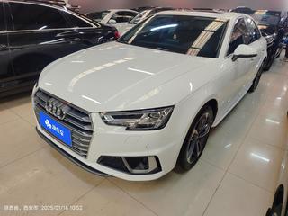 奥迪A4L 40TFSI 