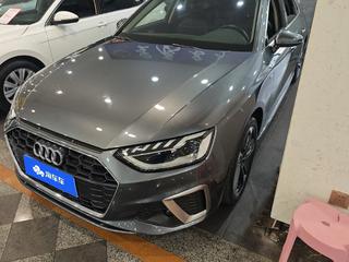 奥迪A4L 40TFSI 2.0T 自动 时尚动感型 