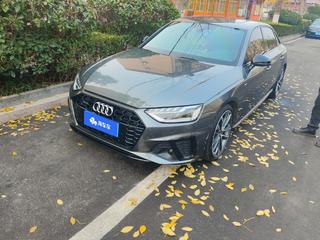 奥迪A4L 45TFSI 2.0T 自动 quattro臻选动感型 