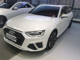 奥迪A4L 40TFSI 2.0T 自动 时尚动感型 