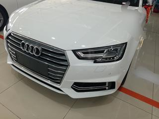 奥迪A4L 40TFSI 