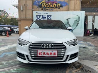 奥迪A3 35TFSI 1.4T 自动 时尚型Limousine 