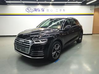 奥迪Q5L 40TFSI 2.0T 自动 荣享时尚型 