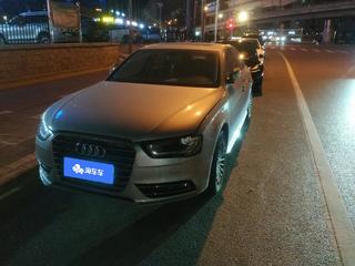 奥迪A4L 35TFSI 2.0T 自动 标准型 