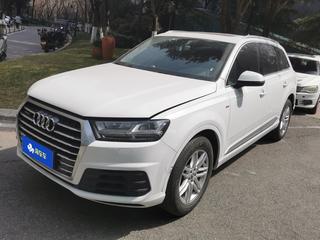 奥迪Q7 2.0T S Line运动型 