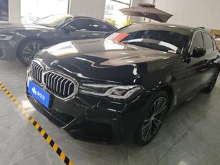 宝马5系 530Li 2.0T 自动 改款领先型M运动套装 