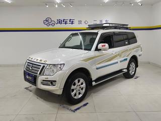 帕杰罗 3.0L 舒适版 