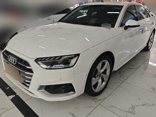 奥迪A4L 40TFSI 2.0T 自动 quattro豪华致雅型 