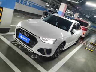 奥迪A4L 40TFSI 2.0T 自动 时尚动感型 
