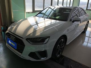 奥迪A4L 40TFSI 