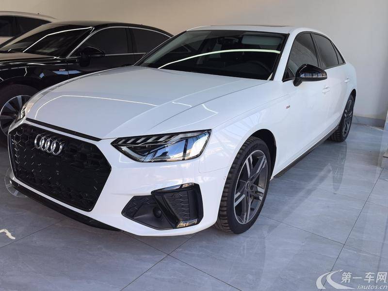 奥迪A4L 2022款 2.0T 自动 豪华动感型 (国Ⅵ) 