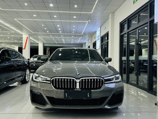 宝马5系 525i 2.0T 自动 M运动套装 