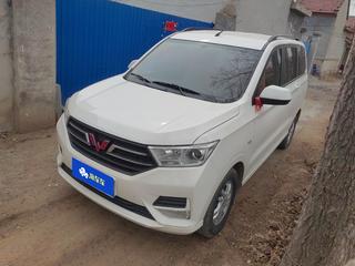 五菱宏光 S 1.5L 手动 改款舒适型 