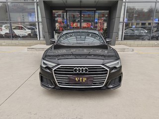 奥迪A6L 45TFSI 2.0T 自动 臻选动感型 