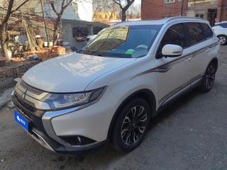 三菱欧蓝德 2.0L 自动 畅享版 