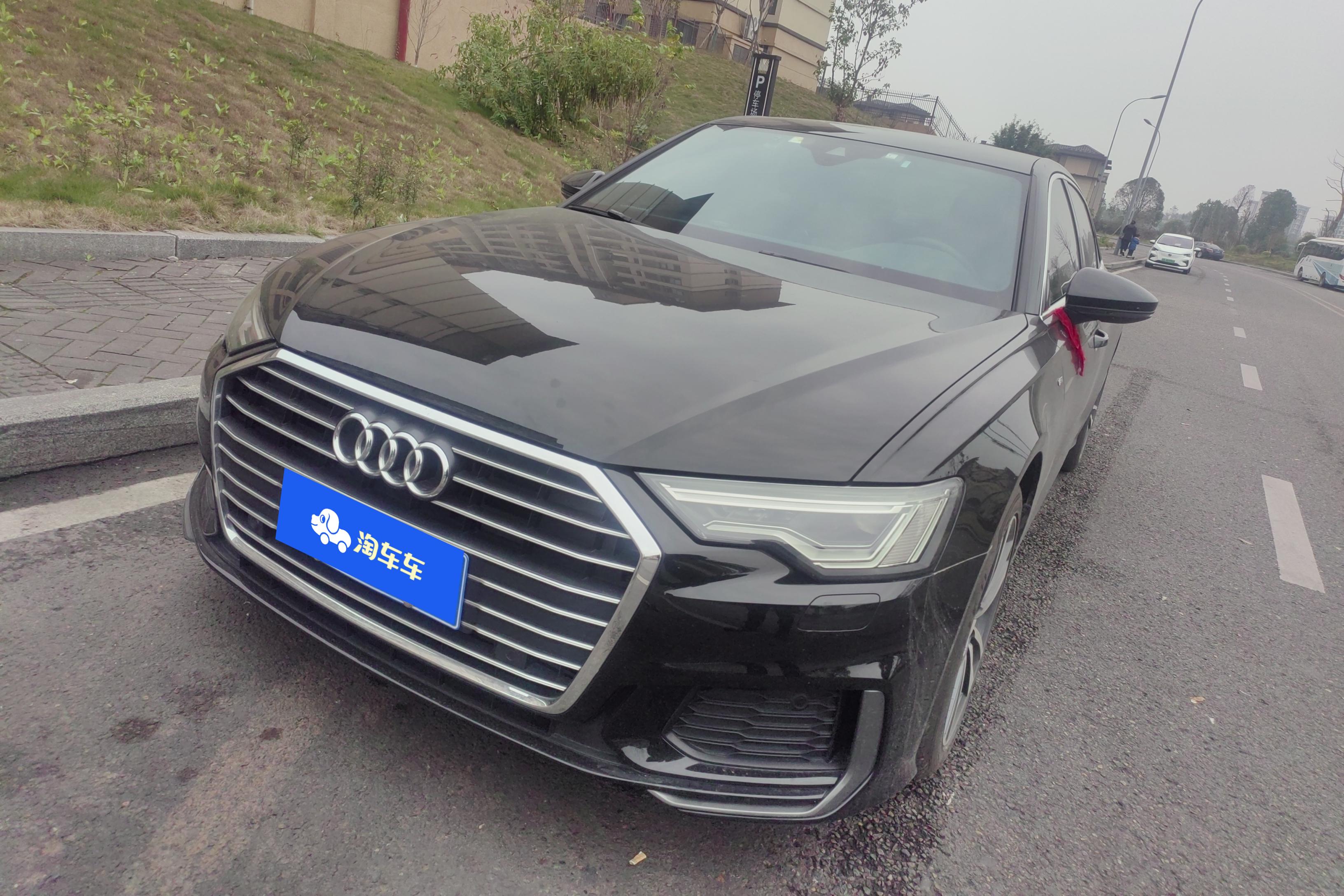 奥迪A6L 45TFSI 2021款 2.0T 自动 进享人生版 价格0万